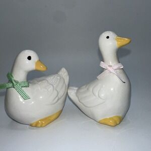Target Ceramic country Style Geese ducks with bows Pink Green Spring Easter